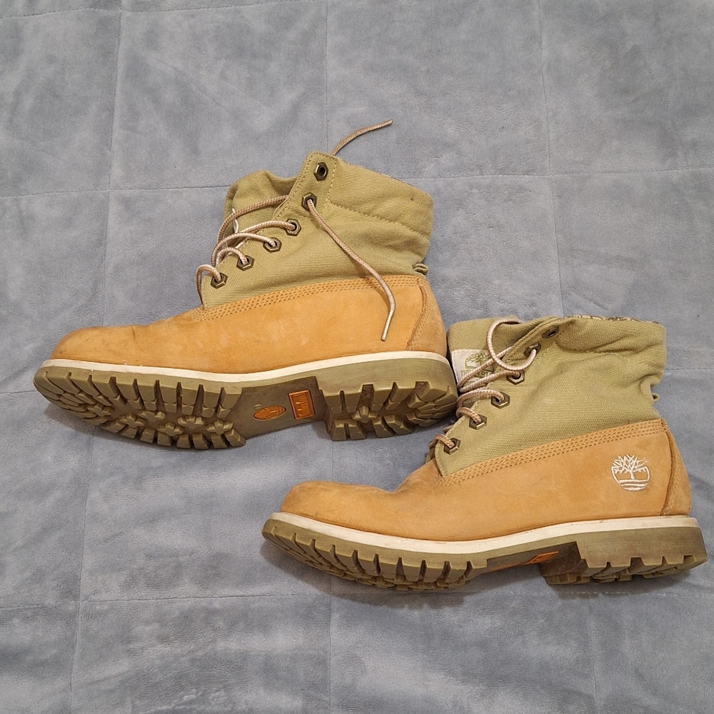 Timberland Boots - Picture 4 of 9